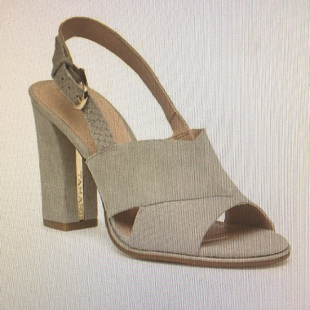 Sandals - Picture 2 of 4